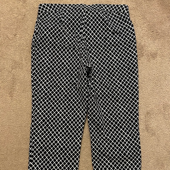 Kim Rogers black white Capri stretch pants size 16 - Picture 9 of 9